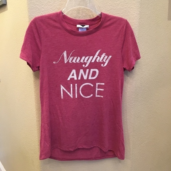 ‘NAUGHTY AND NICE’ Graphic T-shirt Size Medium - Picture 1 of 6